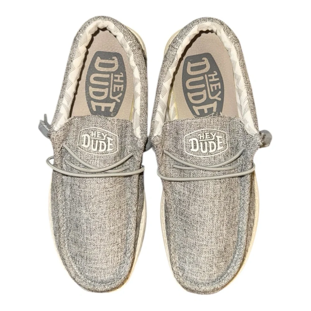 Hey Dude Wally Linen in Iron Men’s Size 8 Women’s Size 9
